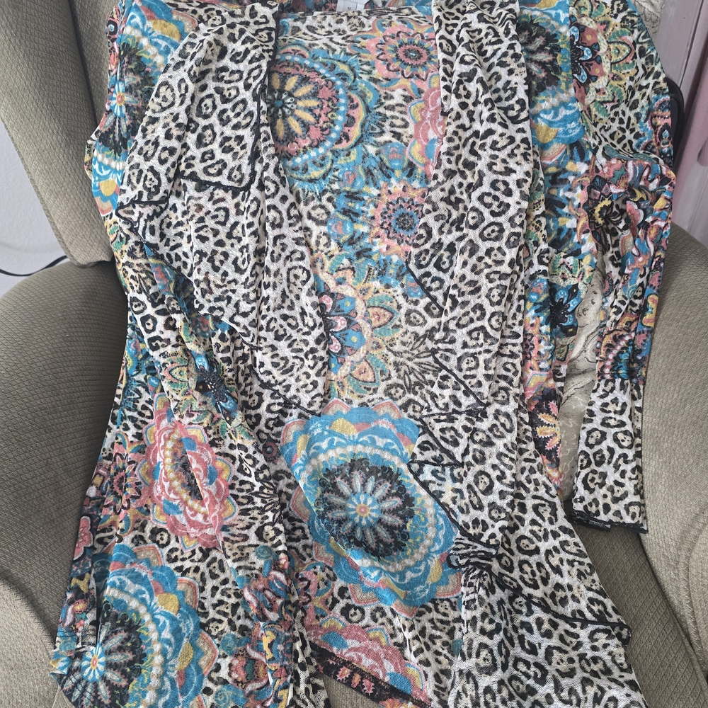 Multiples Multicolor Patterned Kimono - Picture 2 of 3